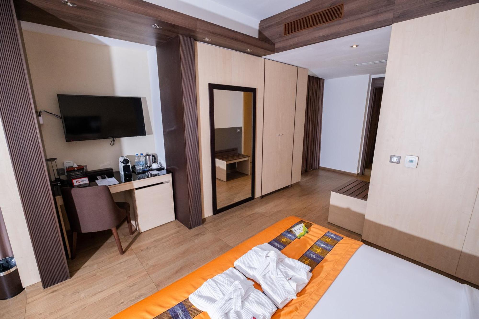 Azalai Hotel Абиджан Экстерьер фото